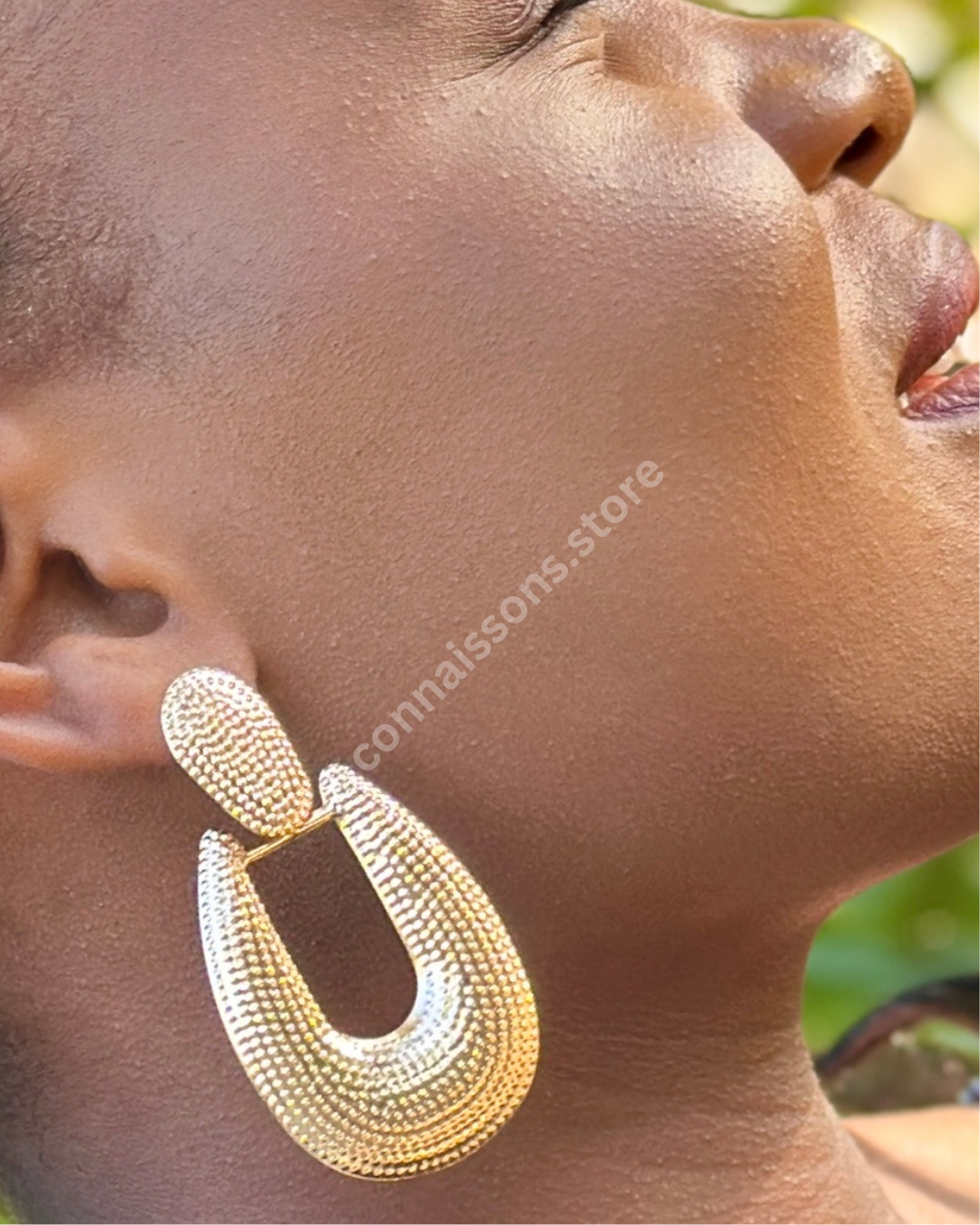 Tear Dot Textured Drop Earrings - Gold