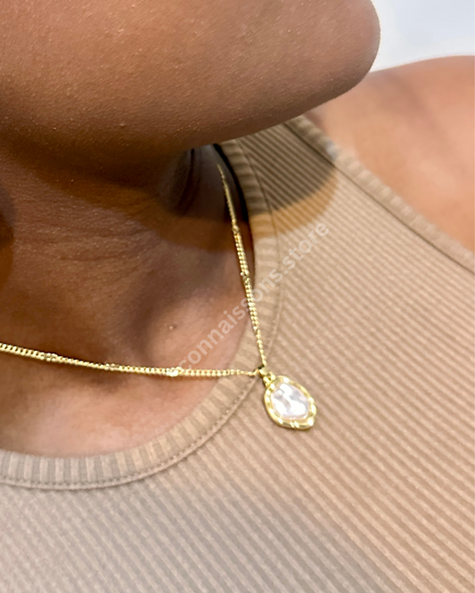 Jagged White Pearl Gold Necklace