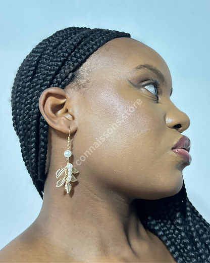 Pristine Pearly Petal Earrings - Gold